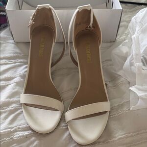 Dream Pairs White Ankle Strap Heels, bridal, size 9.5